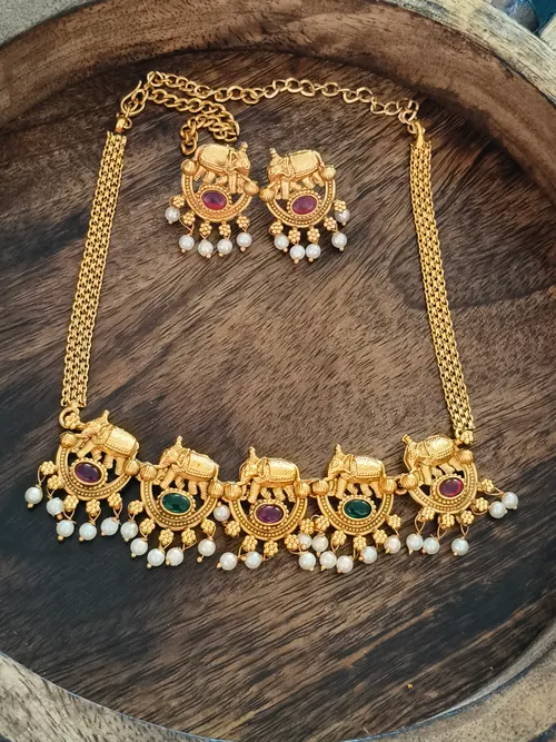 ELEPHANT CHOKER 02